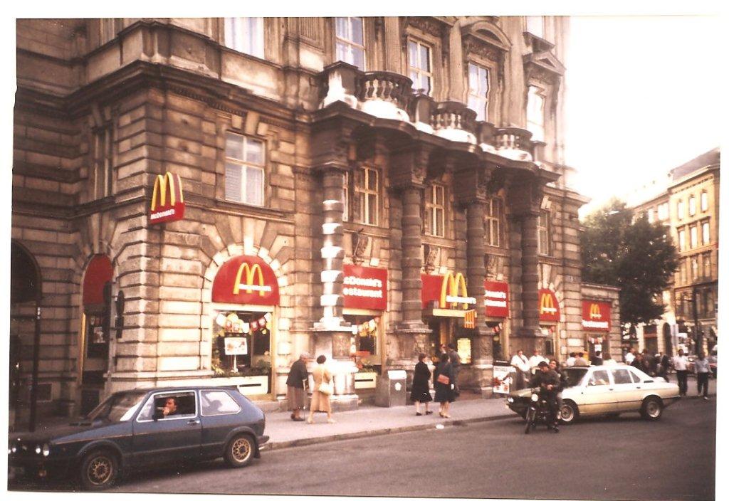 Mcdonald S Osterreich Seit 40 Jahren Auf Erfolgskurs Mcdonald S