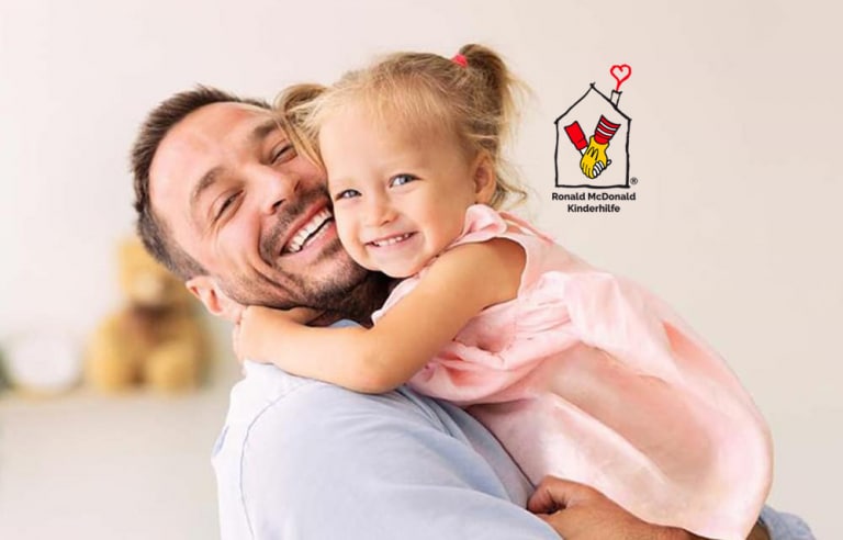 Ronald McDonald Kinderhilfe mit Kinderhilfe-Logo