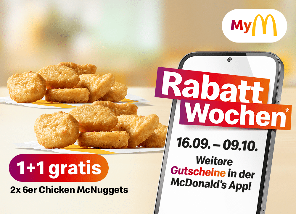 Zwei Teller mit Chicken McNuggets und ein Smartphone mit McDonald's Rabattangebot